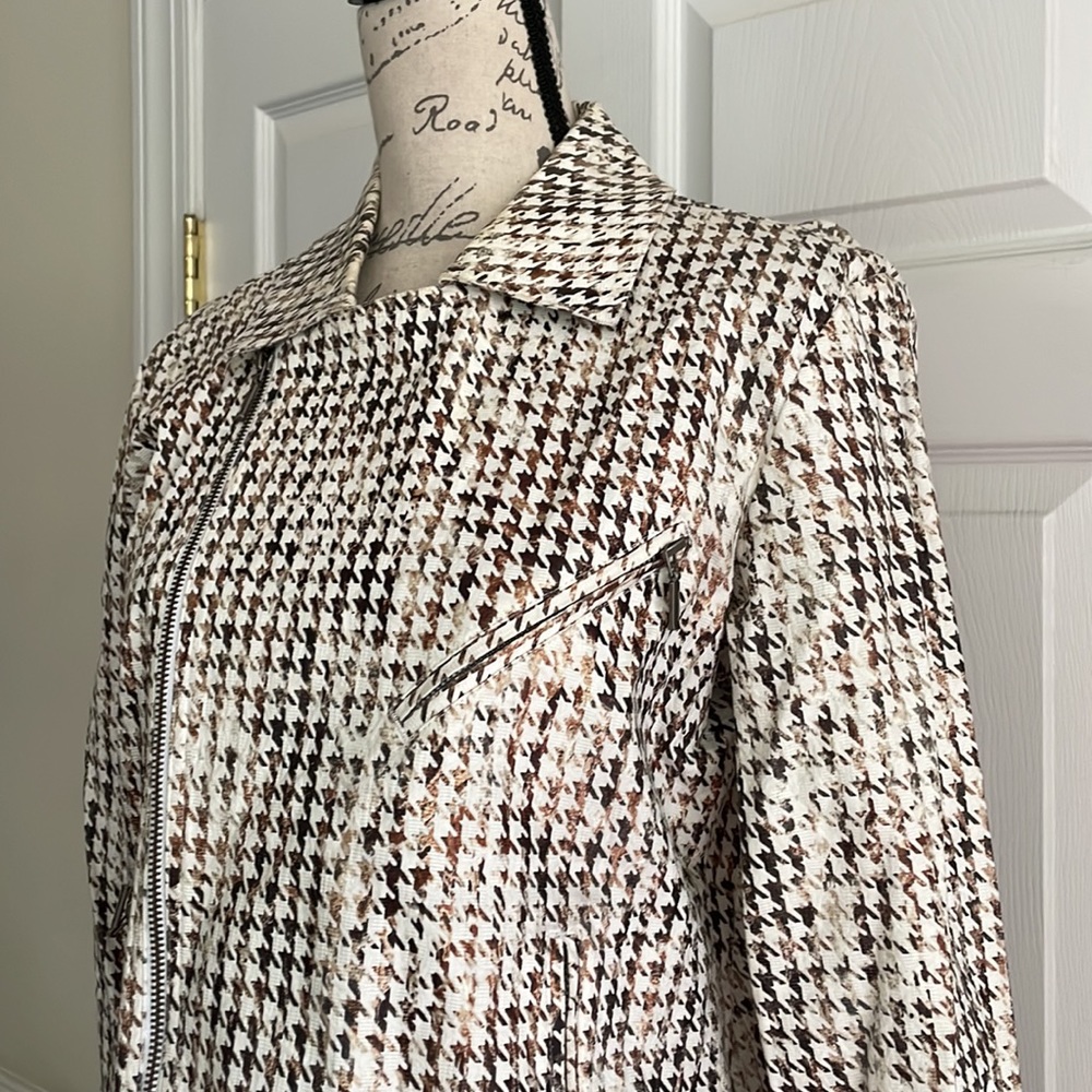 Chico’s jacket - Picture 4 of 9